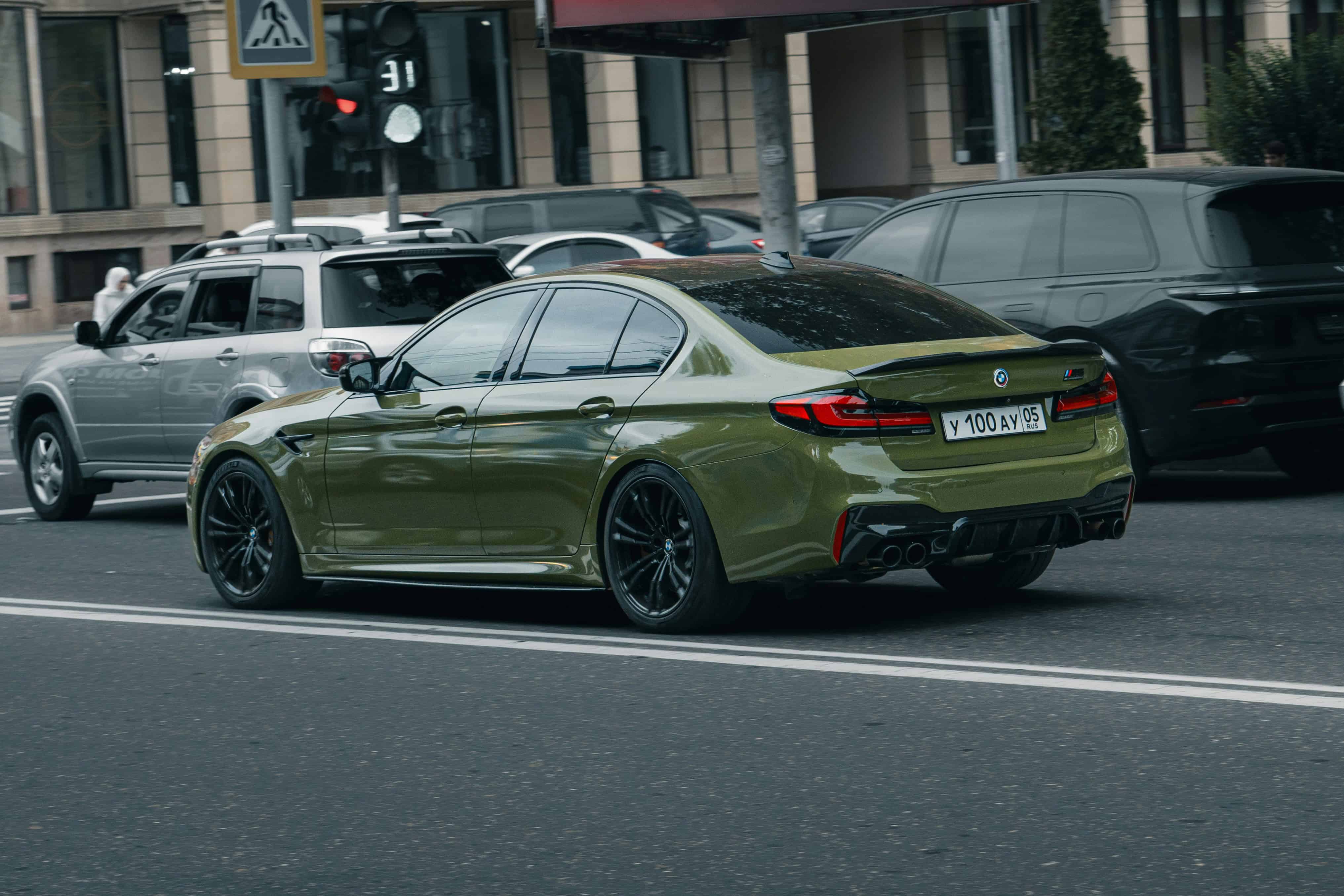 BMW G90 M5 launching hard on Gauteng open road – the thrill that fuels the dream